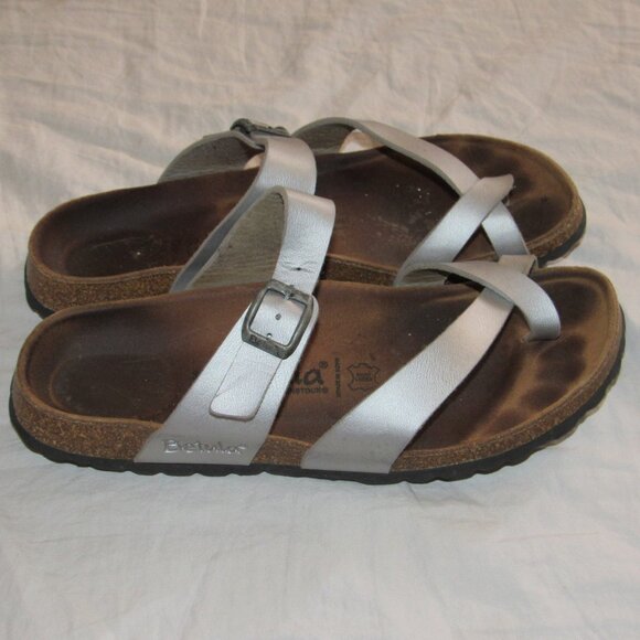 Betula Birkenstock Mia Toe Loop Sliver Sandals Size 39 Women's Size 8 - Picture 2 of 5